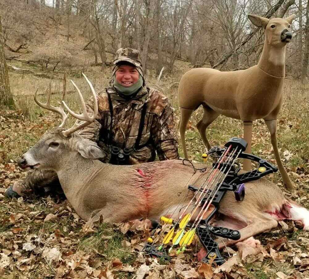 Maas 2018 buck with decoy