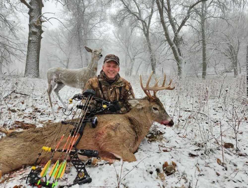 Maas 2023 buck with doe decoy