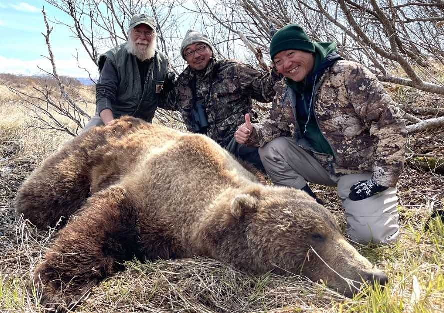 Phil Shoemaker Rifle Must-See Interview: 9mm Handgun vs. Brown Bear! | Grand View Outdoors