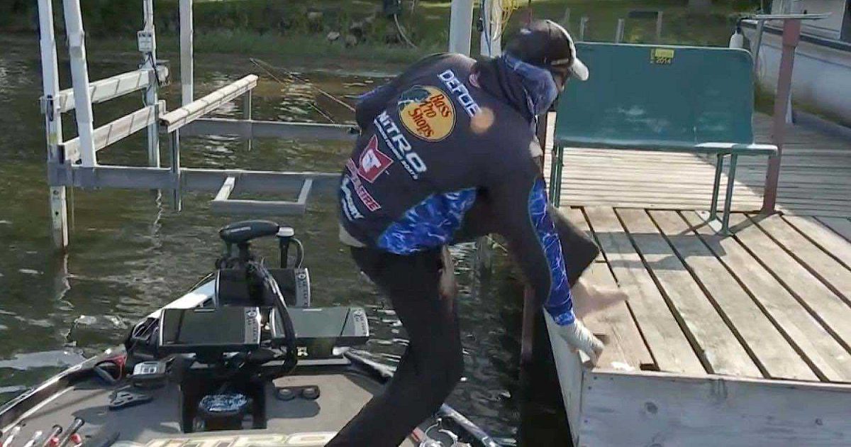 Video: Pro Angler Ott DeFoe Leaves His Boat for… | Grand View Outdoors