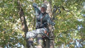 Robb shoots sitting down Large