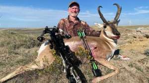 Robb pronghorn with crossbow