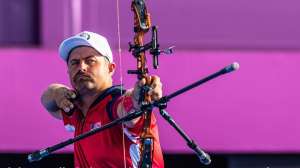 Brady Ellison Toyko 2020 lead