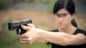 GVOVP9 Action Image Female Shooting 181003 155035