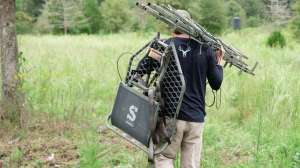Hanging treestand Summit