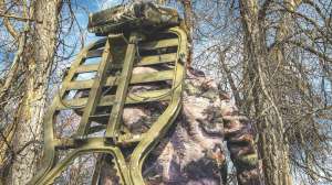 Kayser carrying treestand