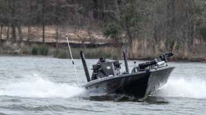 MLF FLW 1 bass fishing Randall Tharp photo Garrett Dixon MLF