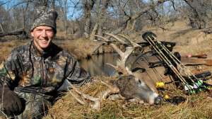 Maas riverbottom buck