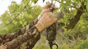 Mock A Whitetail Into Range