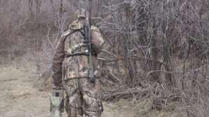 PH412 Moving while predator hunting to spur action copyright Mark Kayser