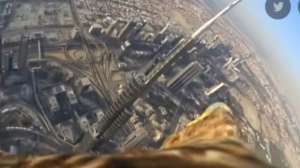 Screen Grab Eagle Flying Dubai 181010 154803
