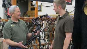 Chooserightbow700 181003 161356