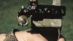 Combs tunesinglecam jun02bw 3 700 181003 155952