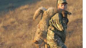 Coyhunt05 135 copyright Mark Kayser 181003 154712