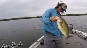 Cropped deep Chatterbait