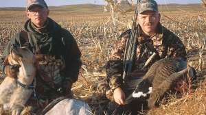 Geese lead 181004 084640