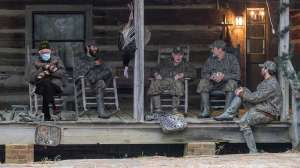 Mitten with Mossy Oak