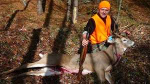 Running deer hunting july lead 181003 155244
