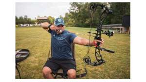 Shoot while sitting beauty